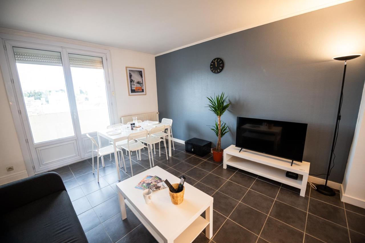 Robespierre - Tout Equipe & Calme - Tv Et Wifi Saint-Etienne  Exterior foto